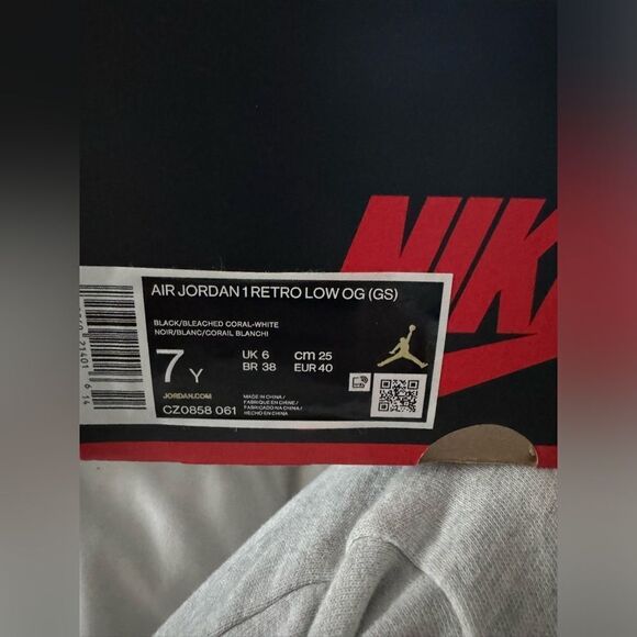 Nike Air Jordan 1 RETRO low OG bleached coral 7Y / 8.5 W NEW IN BOX - Picture 7 of 10